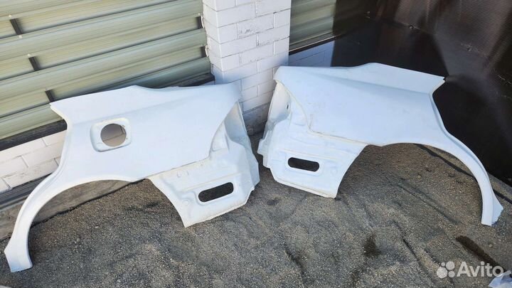 Задние пластиковые крылья Toyota Altezza/ IS200