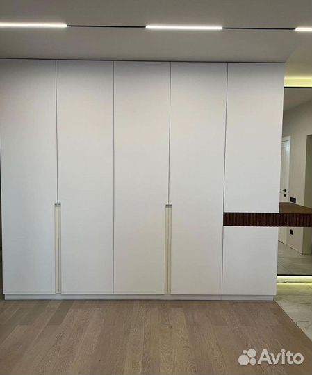 Шкаф распашной на заказ от производителя