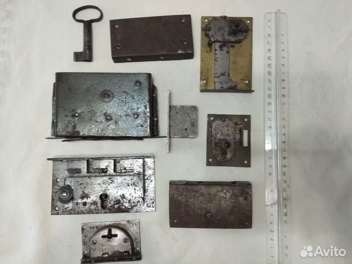 Замки накладные для сундуков