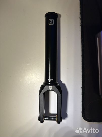 Вилка Ethic Legion SCS/HIC Black