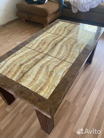 Журнальный столик мрамор