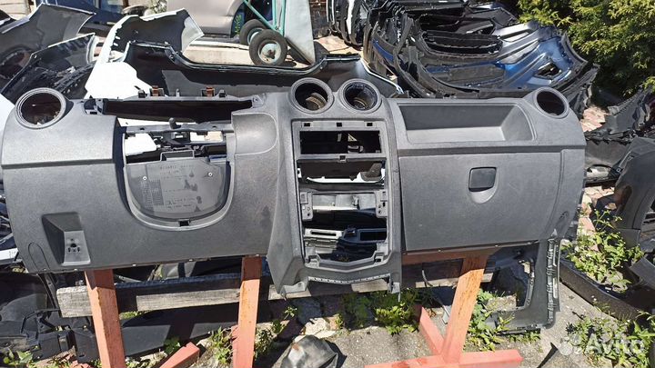 Renault Logan 1 бардачок Торпедо