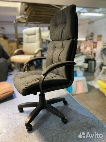 Компьютерное кресло