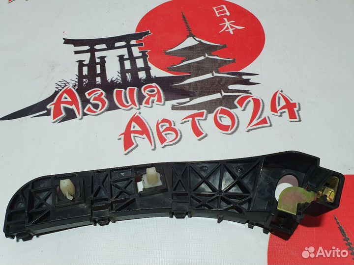 Кронштейн бампера Mitsubishi Colt Plus Z23W 4A91 2