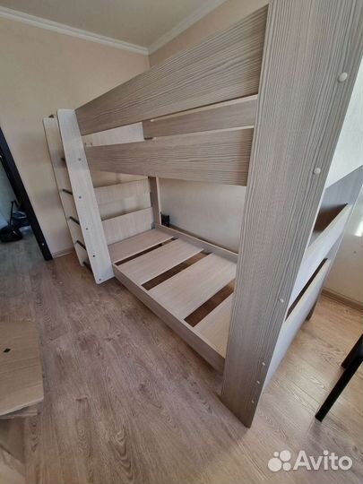 Двухъярусная кровать бу с матрасами ш207в160г115