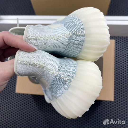 Adidas Yeezy Boost 350 v2 Cloud White р.42,44