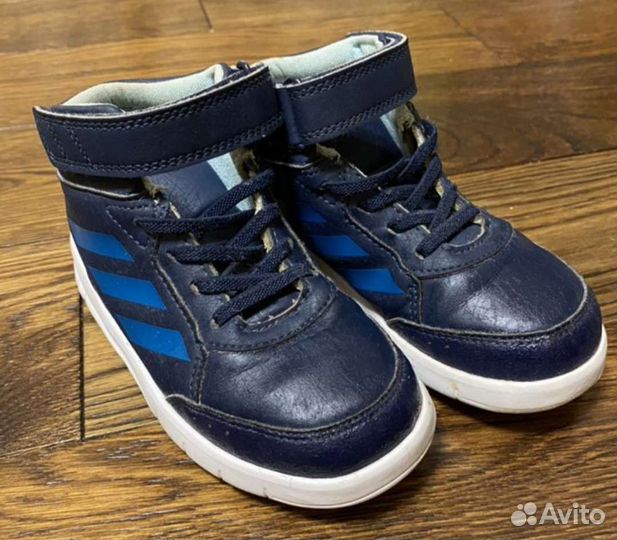 Кроссовки adidas