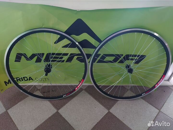 Комплект шоссейных колес хвз