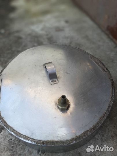 Коптильня для горячего копчения с гидрозатвором