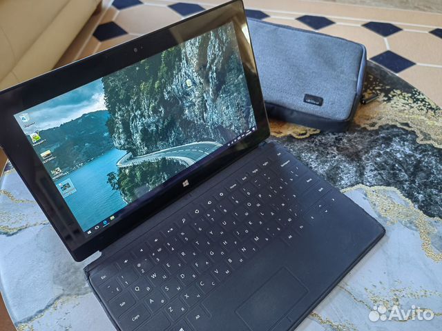 Планшет на windows 10 + клавиатура+сумка