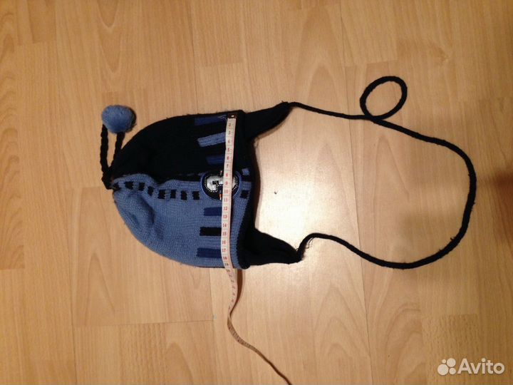 Шапка с помпоном