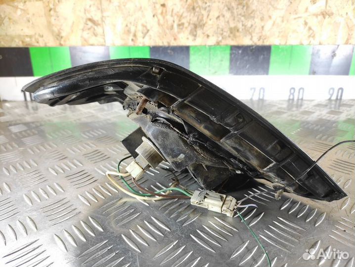 Фонарь задний левый Nissan Almera N15