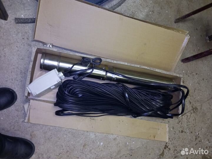 Водяной насос погружной центробежный для скважины