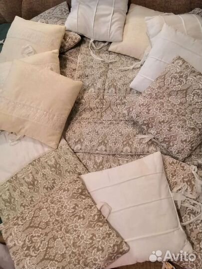 Набор с бортиками в детскую кроватку