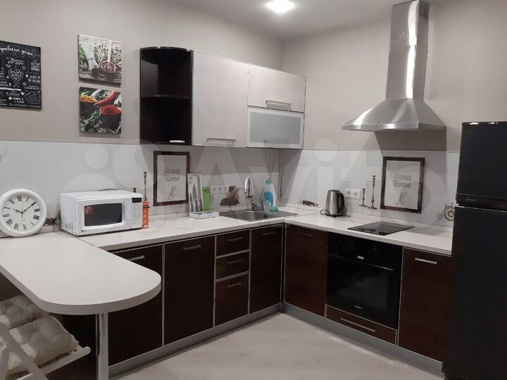 2-к. квартира, 46 м², 3/17 эт.