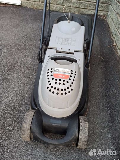 Газонокосилка электрическая