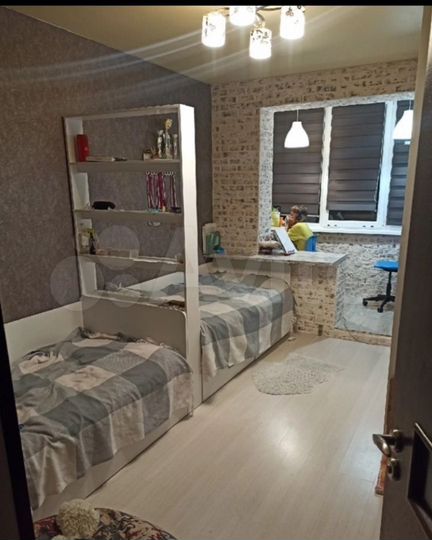 2-к. квартира, 55 м², 2/5 эт.