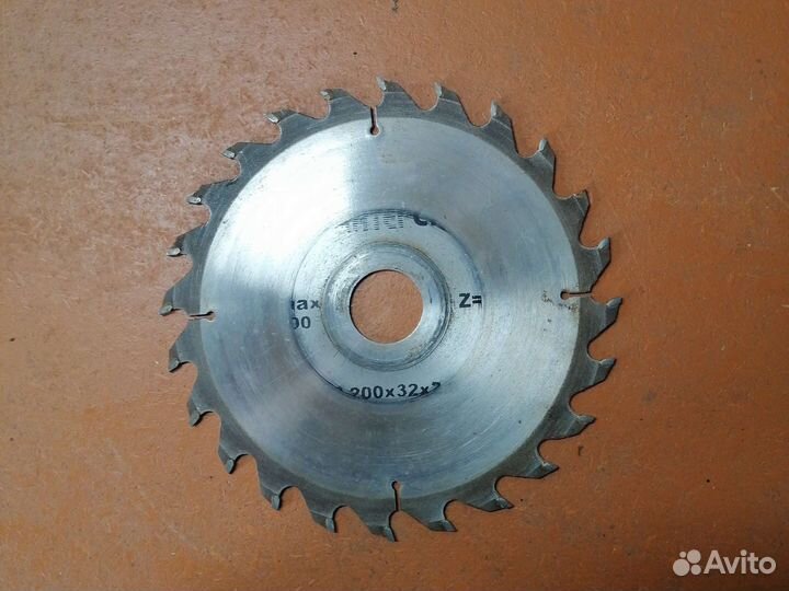 Диск пильный на циркулярку. 200/60/32