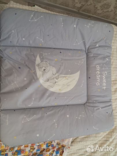 Матрасик на пеленальный столик.мало б/у