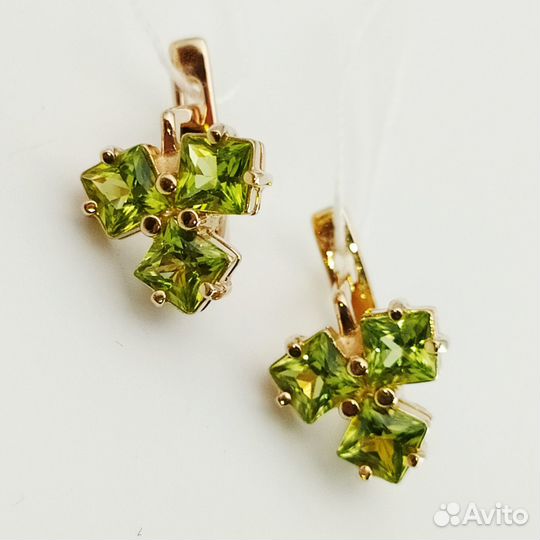 Серьги с синтетическим камнем Золото