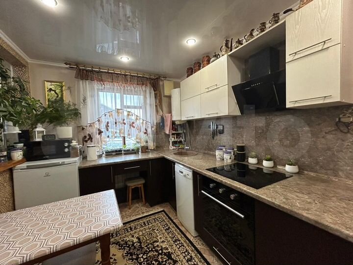 Дом 62,3 м² на участке 6,5 сот.