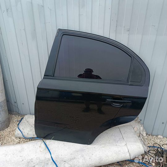 Дверь задняя левая Chevrolet Aveo T250