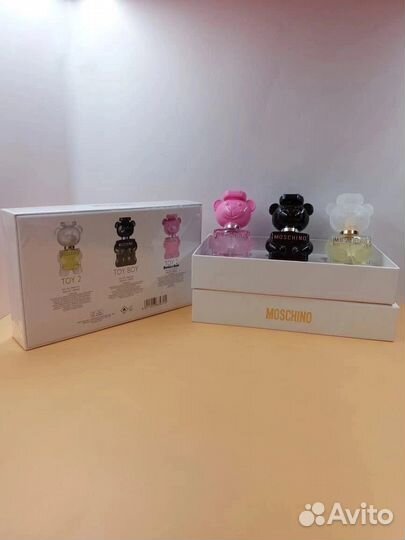 Подарочный набор парфюмерии Moschino