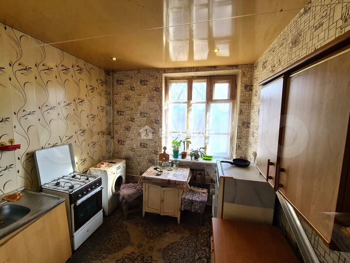 Комната 19 м² в 4-к., 4/4 эт.