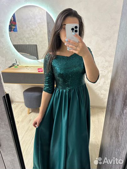Вечернее платье