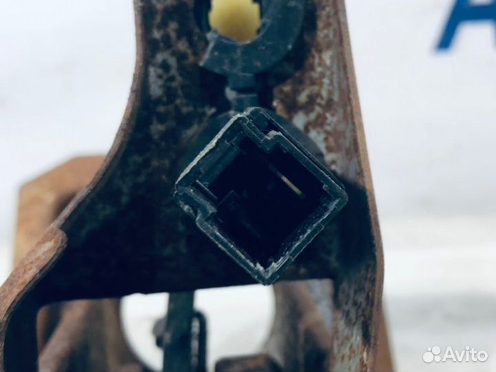 Педаль тормоза Nissan X-Trail T30 YD22 2001-2006