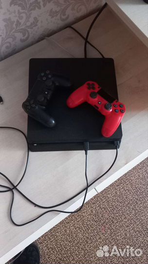 Sony playstation 4 slim