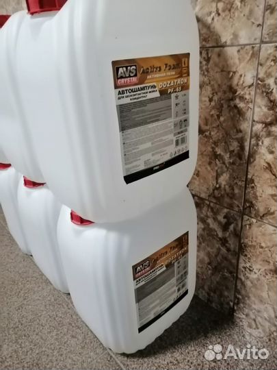 Канистры пластик 20 литров из под автошампуня