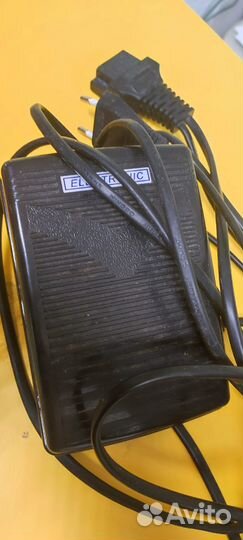 Швейная машинка оверлок Comfort 550(Глобус)