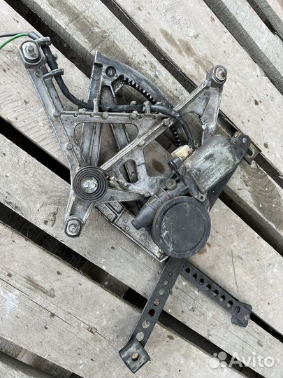 Стеклоподъемник mersedes 190