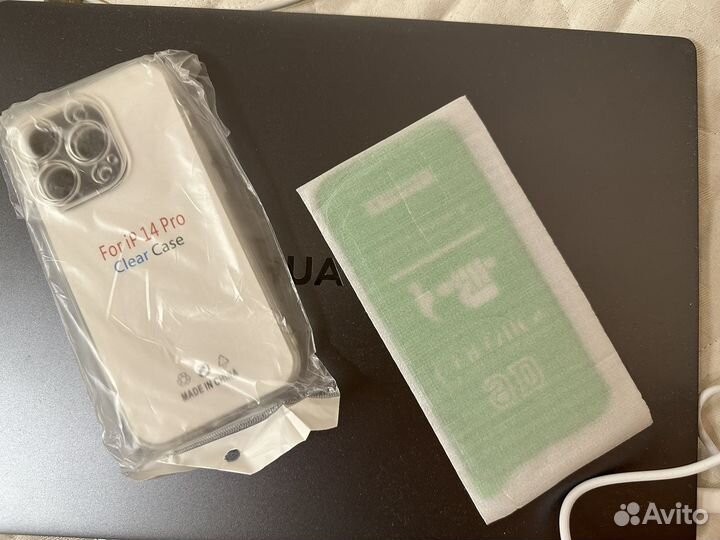 Чехол силиконовый и стекло айфон 14 про новое