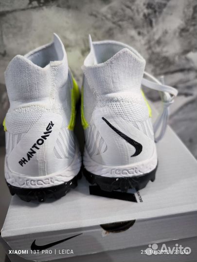 Сороконожки nike phantom gx