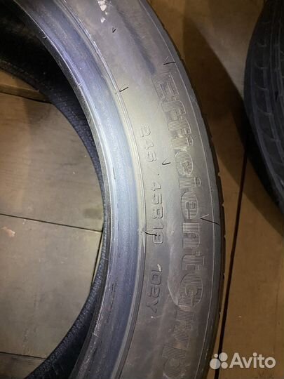Goodyear EfficientGrip 245/45 R19