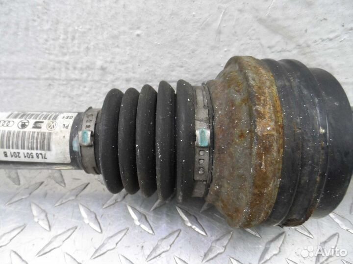 Полуось задняя левая Audi Q7 4L 7L8501201