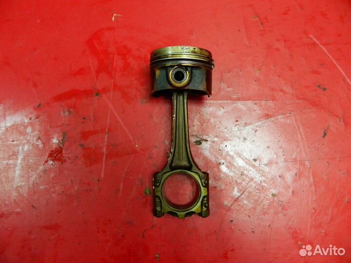 Поршень с шатуном AWC Volkswagen Sharan (7M) 1995