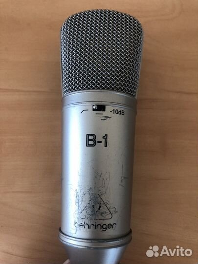 Конденсаторный микрофон Behringer B1