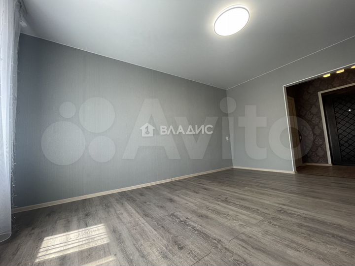 1-к. квартира, 42 м², 15/17 эт.