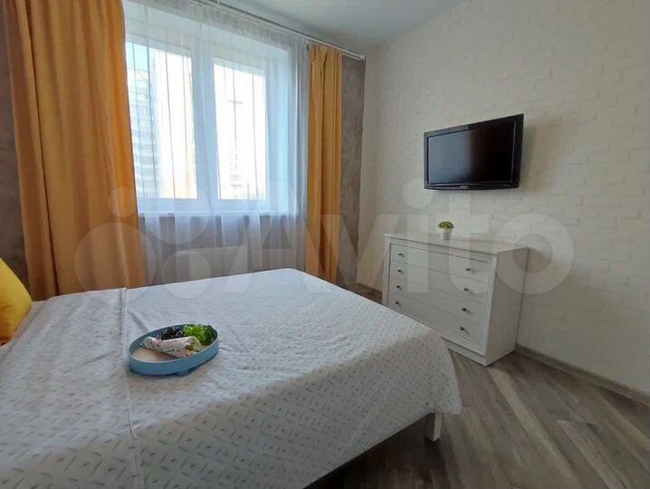 2-к. квартира, 56 м², 6/17 эт.