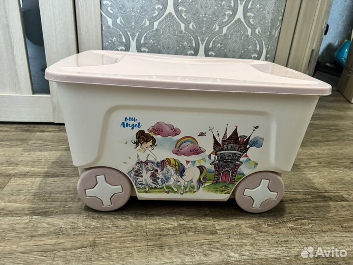 Ящик для игрушек на колесах