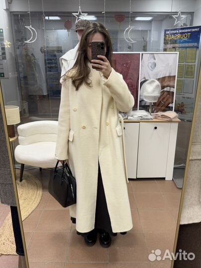 Новое пальто из шерсти