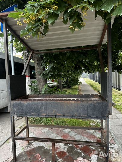 Мангал с крышей