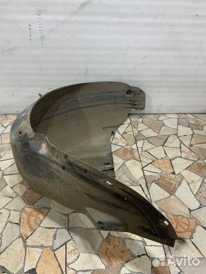 Подкрылок Skoda Fabia хэтчбэк 1.4 BXW 2008