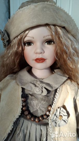 Кукла фарфоровая коллекционная большая