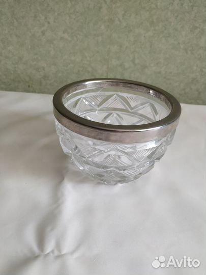 Салатник хрустальный в металле и без