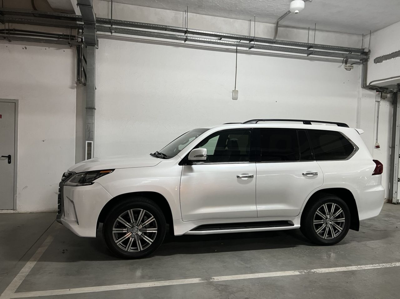 Lexus LX: фото владельца