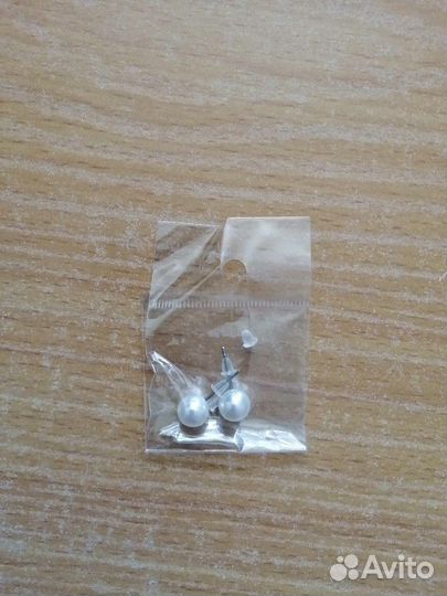 Серьги-гвоздики бижутерия